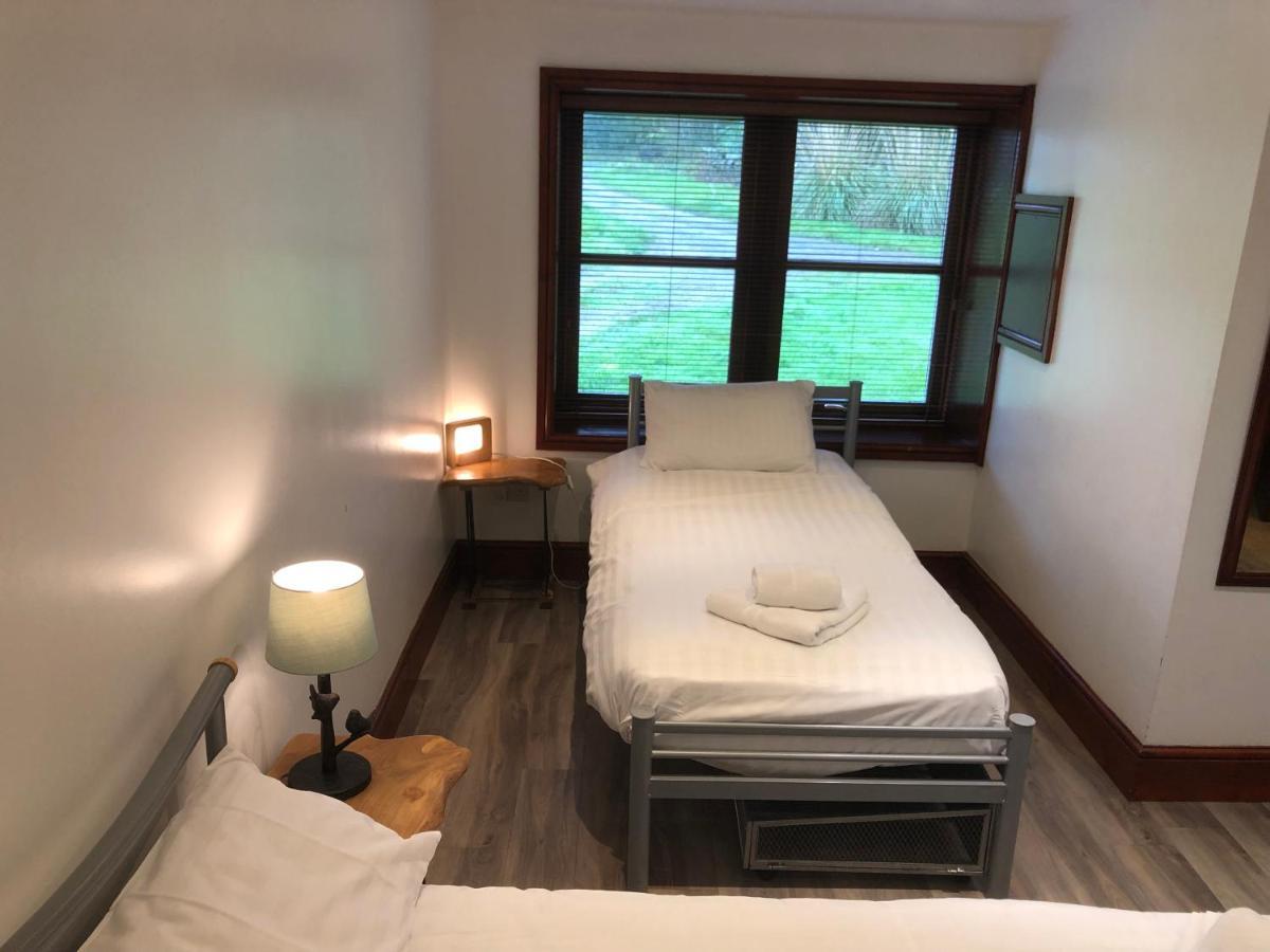 ניוטון סטיוארט Ochiltree Cottage מראה חיצוני תמונה