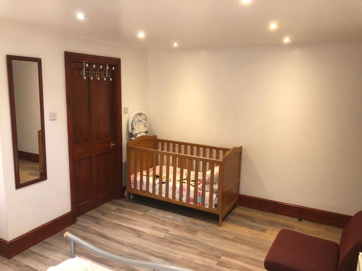 ניוטון סטיוארט Ochiltree Cottage מראה חיצוני תמונה